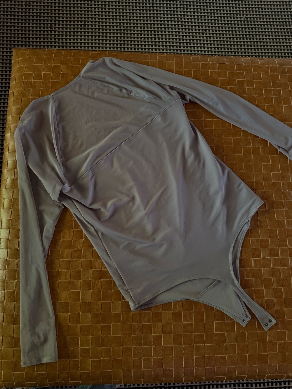 Women’s Long-Sleeve Bodysuit in Light Gray